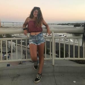 Meet your Posher, Juli